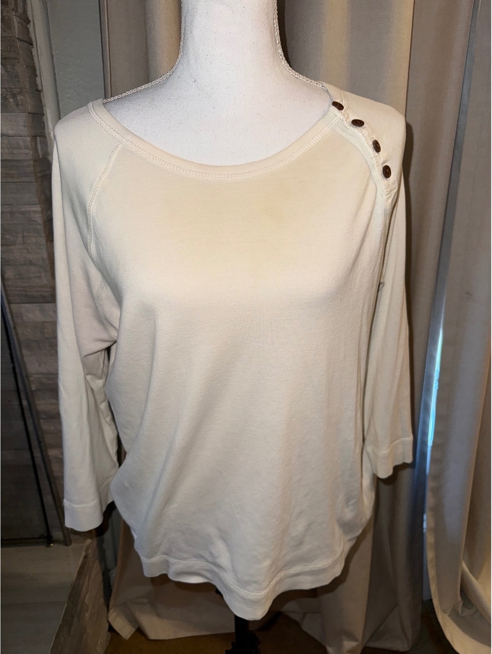 Lauren Ralph Lauren Cream Button-Shoulder Top – XL